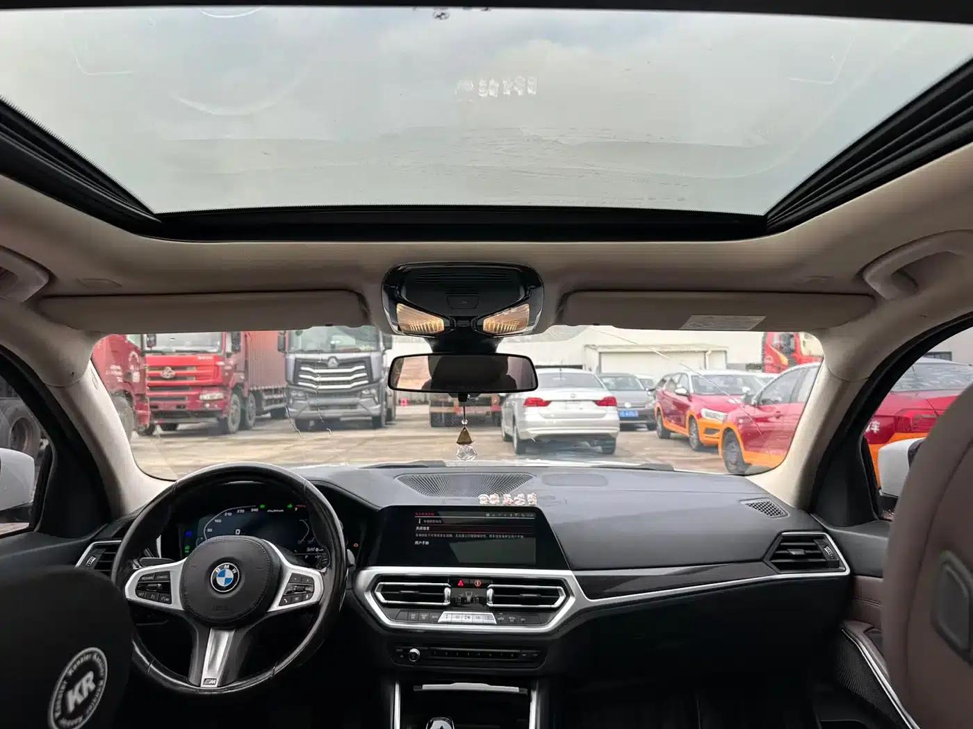 2021 BMW 3 Series 325Li M Sport Package — миниатюра 5