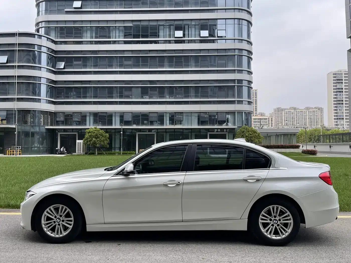 BMW 3 Series 2014 320Li Fashion Edition — миниатюра 4