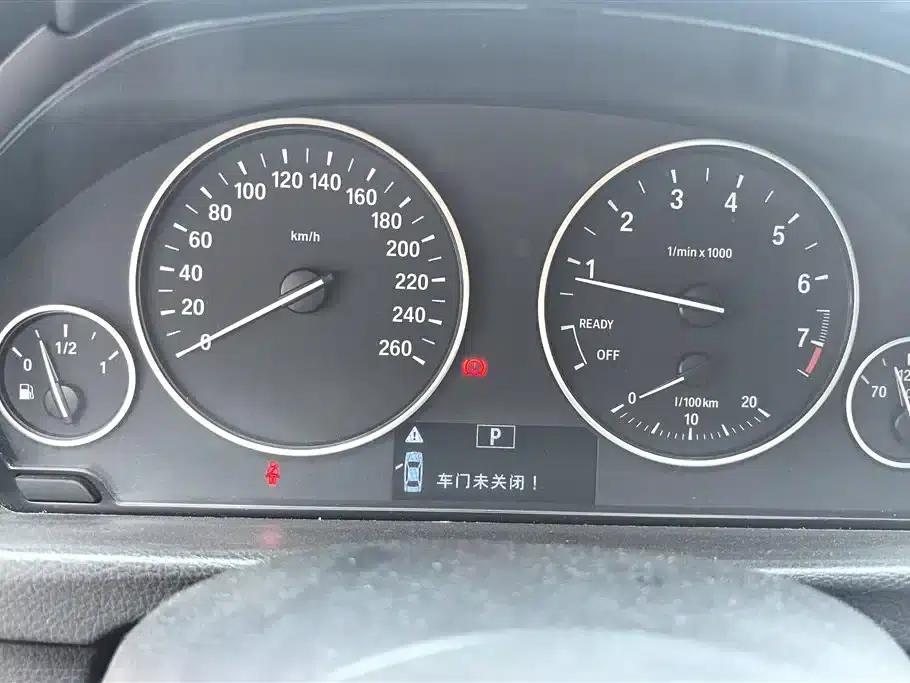 BMW 3 Series 2015 320Li Super Enjoyment Edition Fashion Model — миниатюра 14