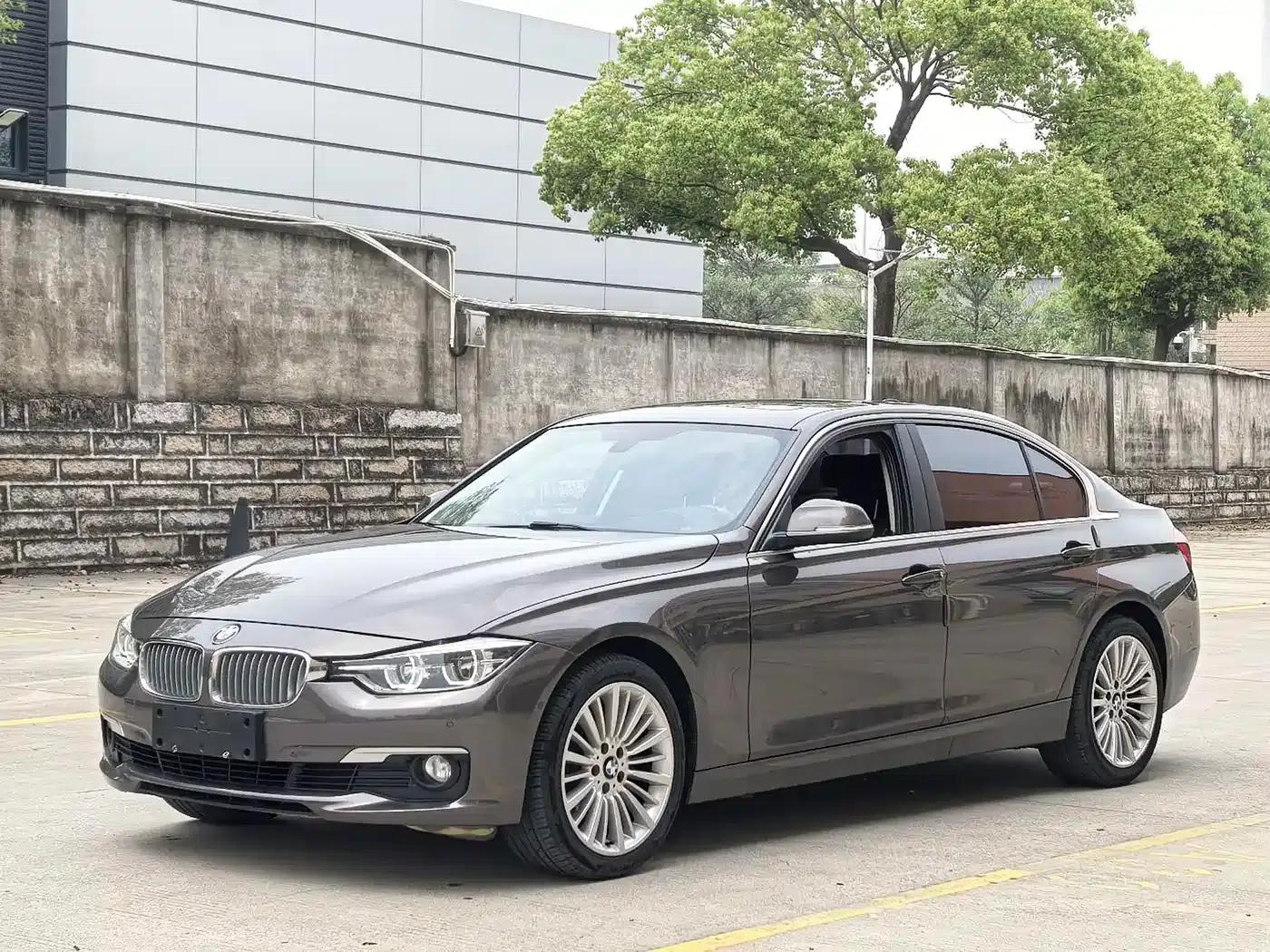 BMW 3 Series 2018 320Li Fashion Edition — миниатюра 1
