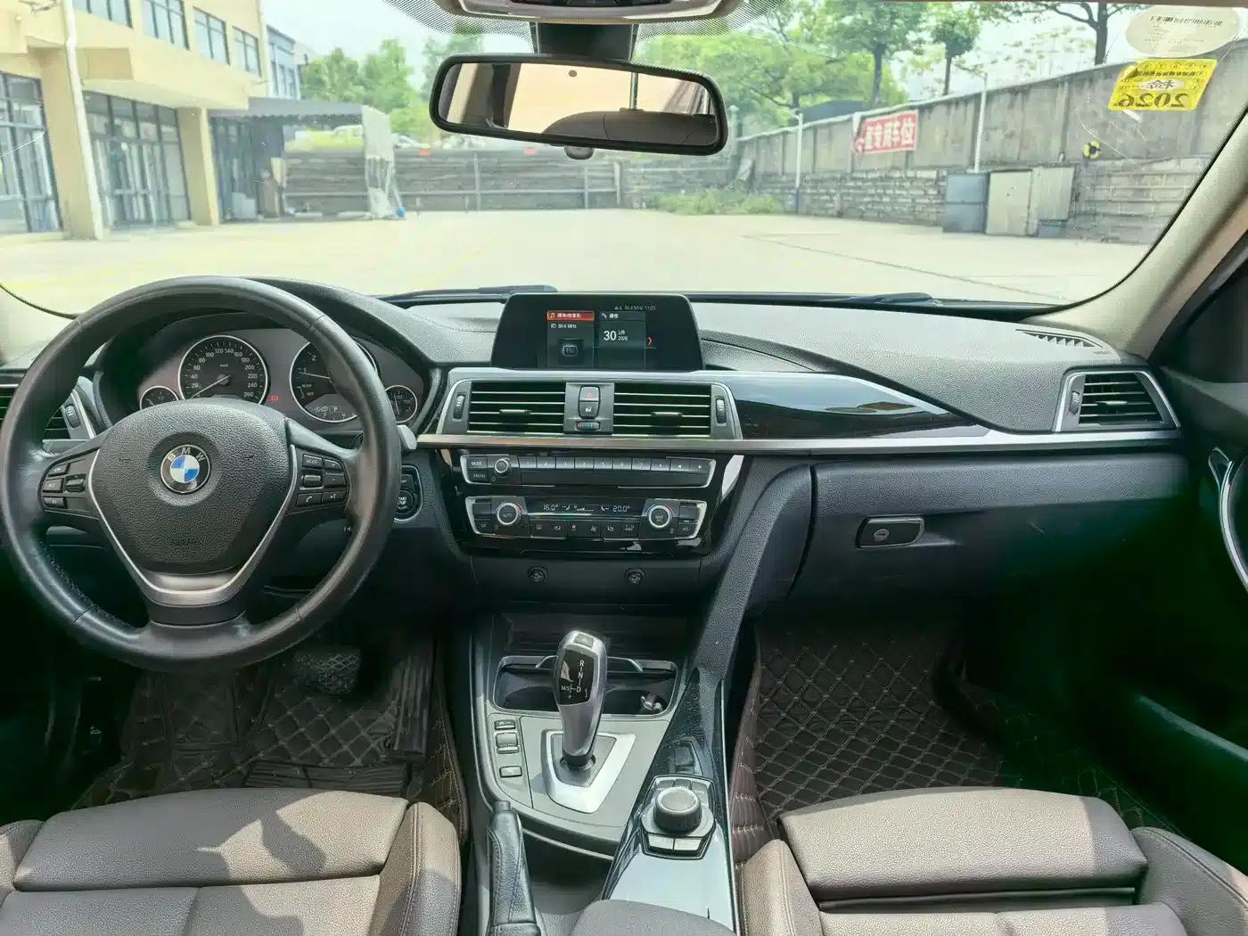 BMW 3 Series 2018 320Li Fashion Edition — миниатюра 6