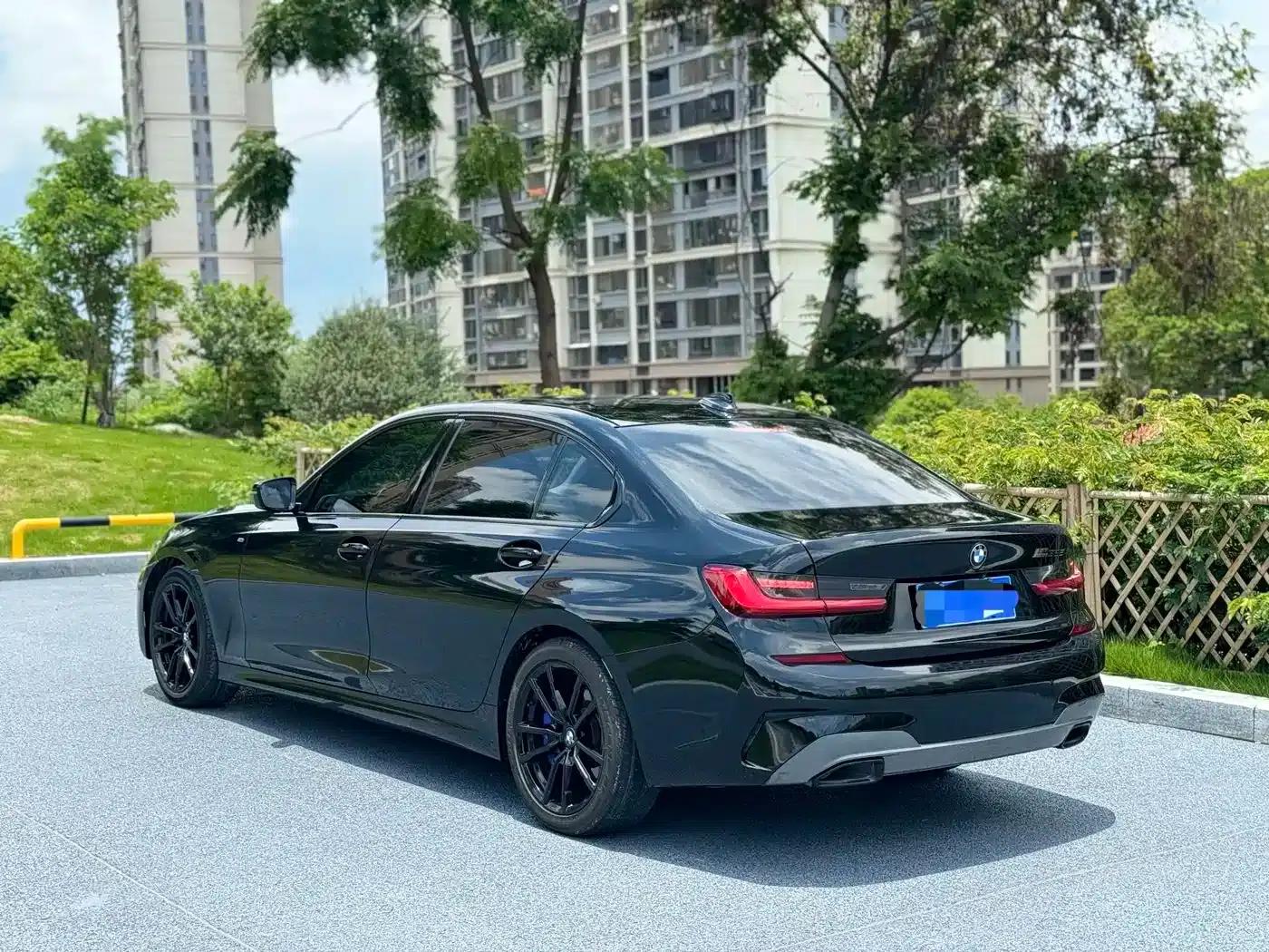 2020 BMW 3 Series 320Li M Sport Package — миниатюра 4