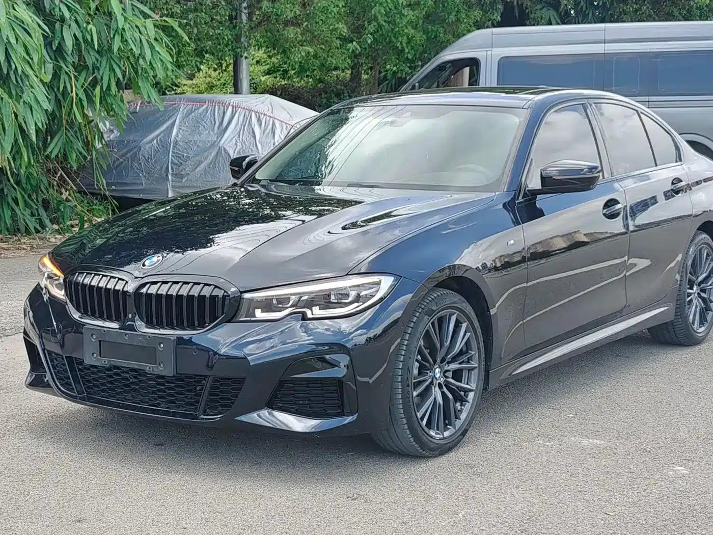2021 BMW 3 Series 330i M Sport Shadow Edition — миниатюра 1