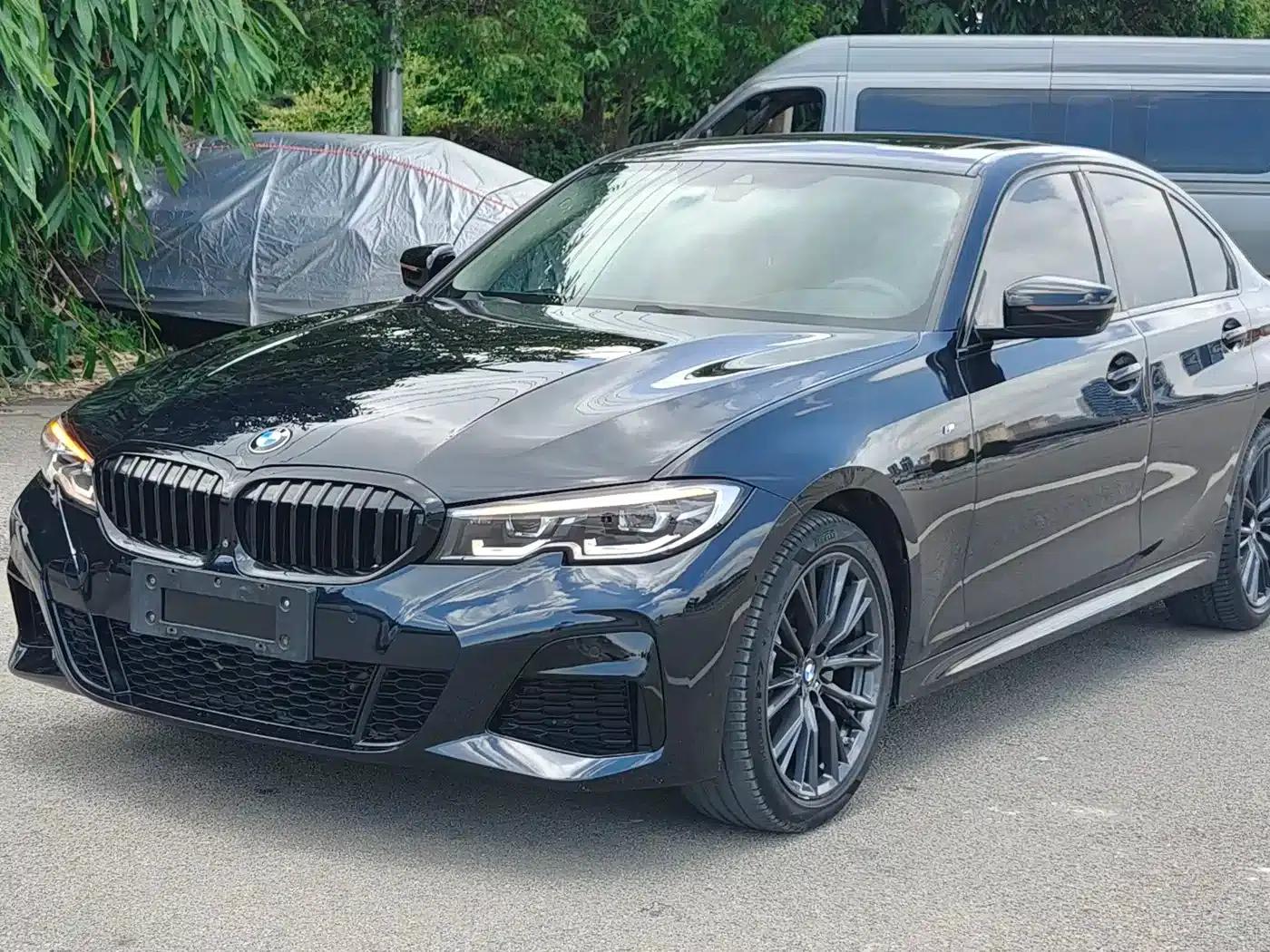 2021 BMW 3 Series 330i M Sport Shadow Edition — миниатюра 17