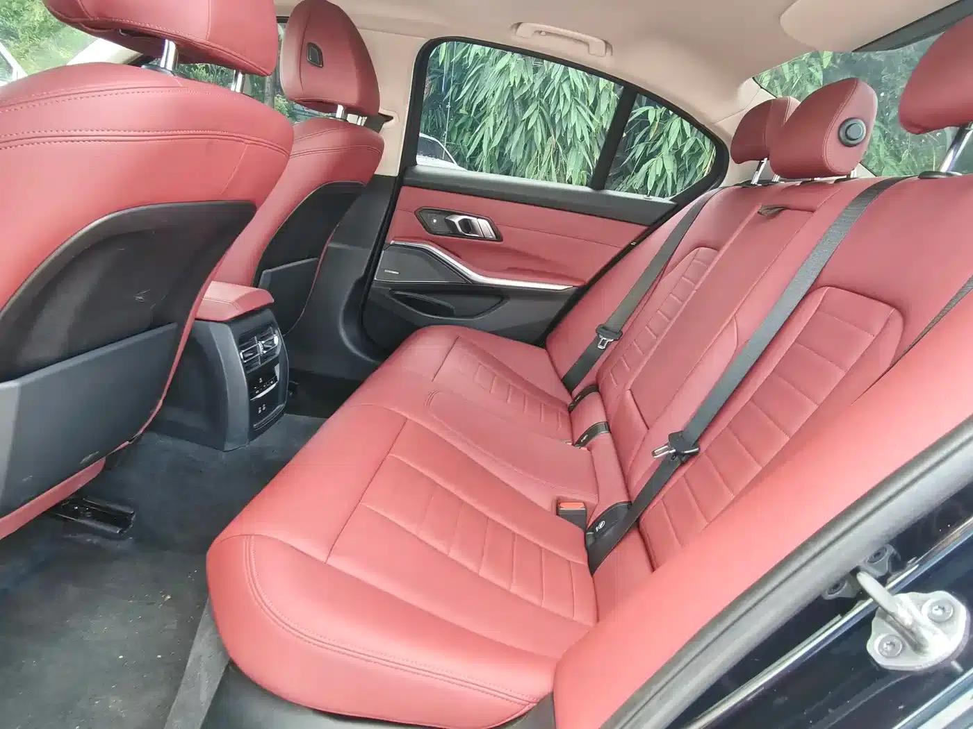2021 BMW 3 Series 330i M Sport Shadow Edition — миниатюра 6
