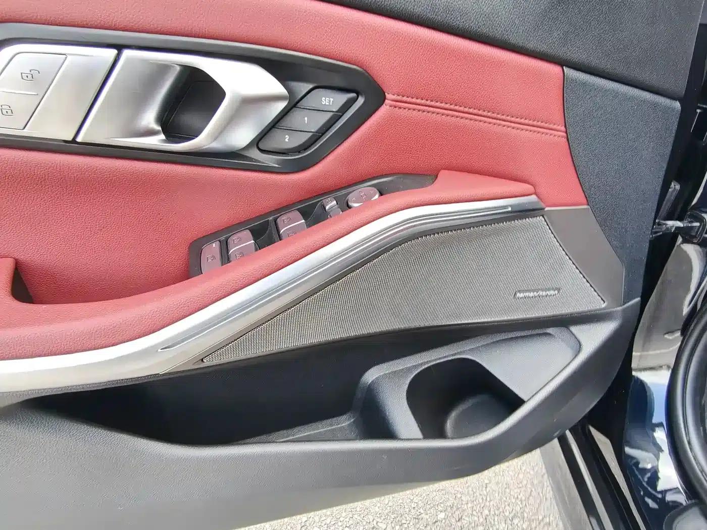 2021 BMW 3 Series 330i M Sport Shadow Edition — миниатюра 10