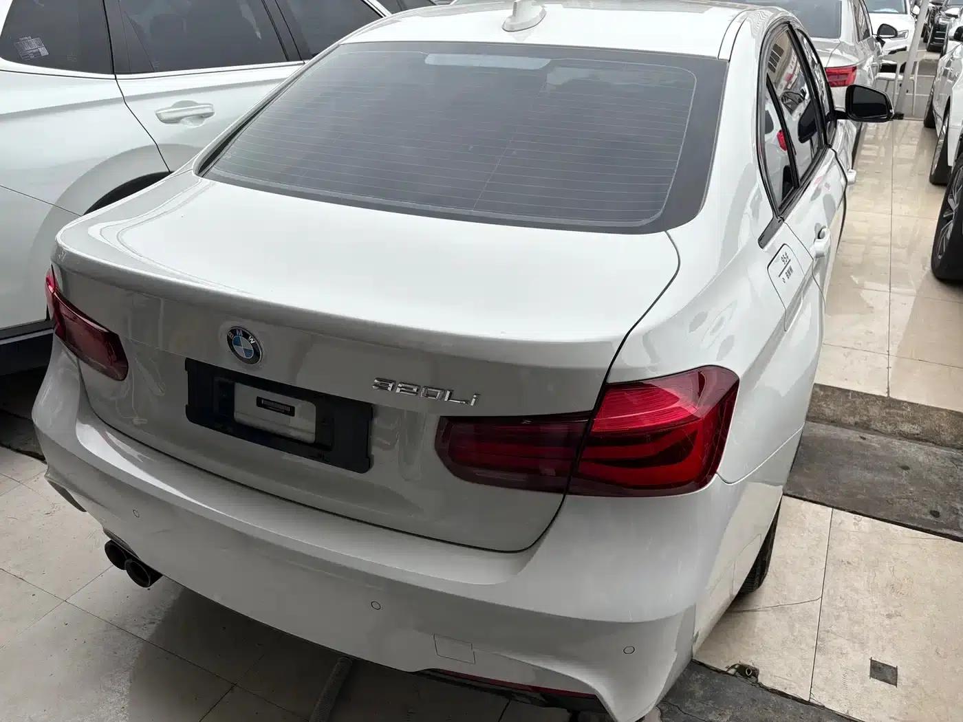 BMW 3 Series 2019 320Li Fashion Edition — миниатюра 16