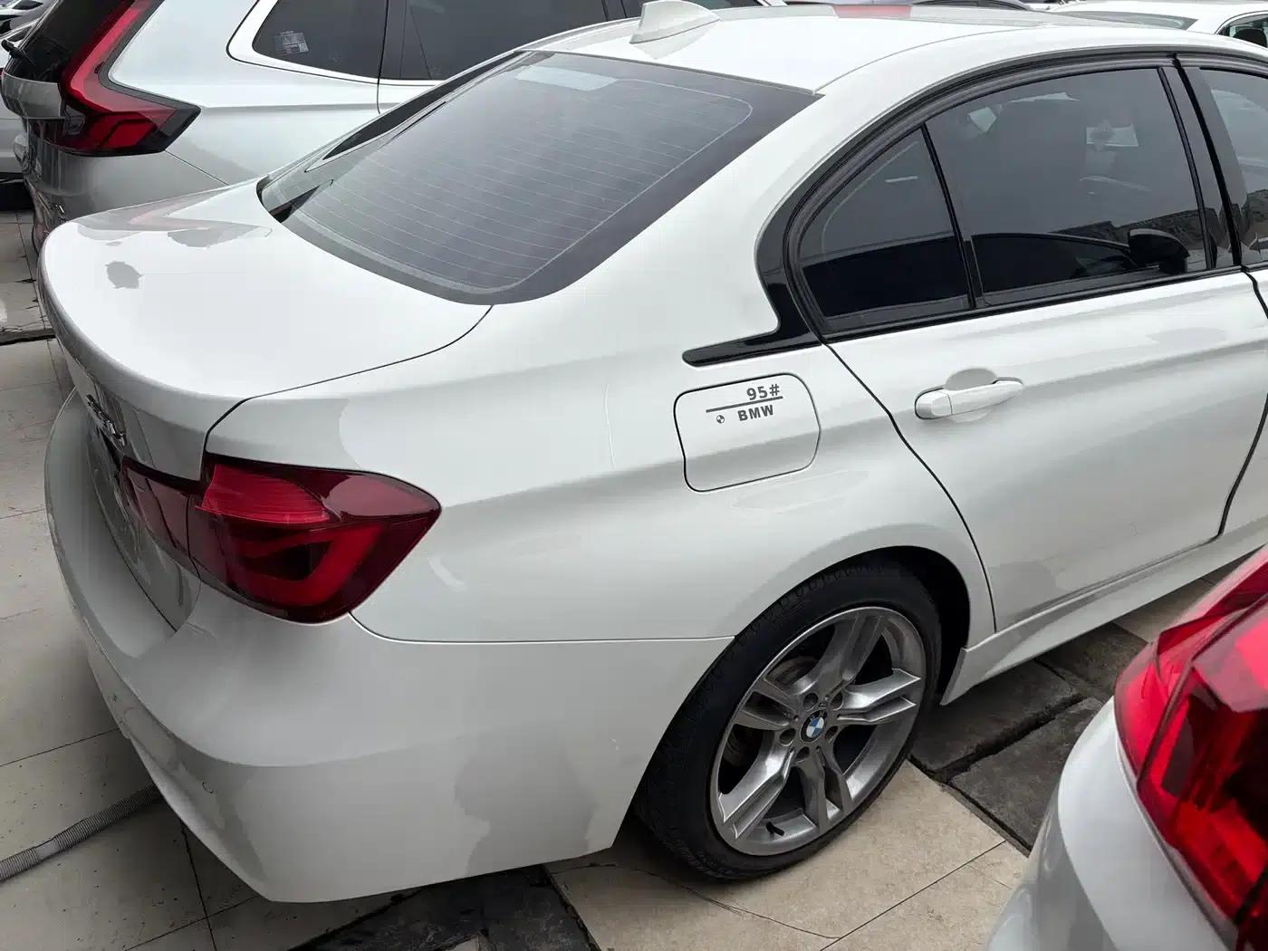 BMW 3 Series 2019 320Li Fashion Edition — миниатюра 17