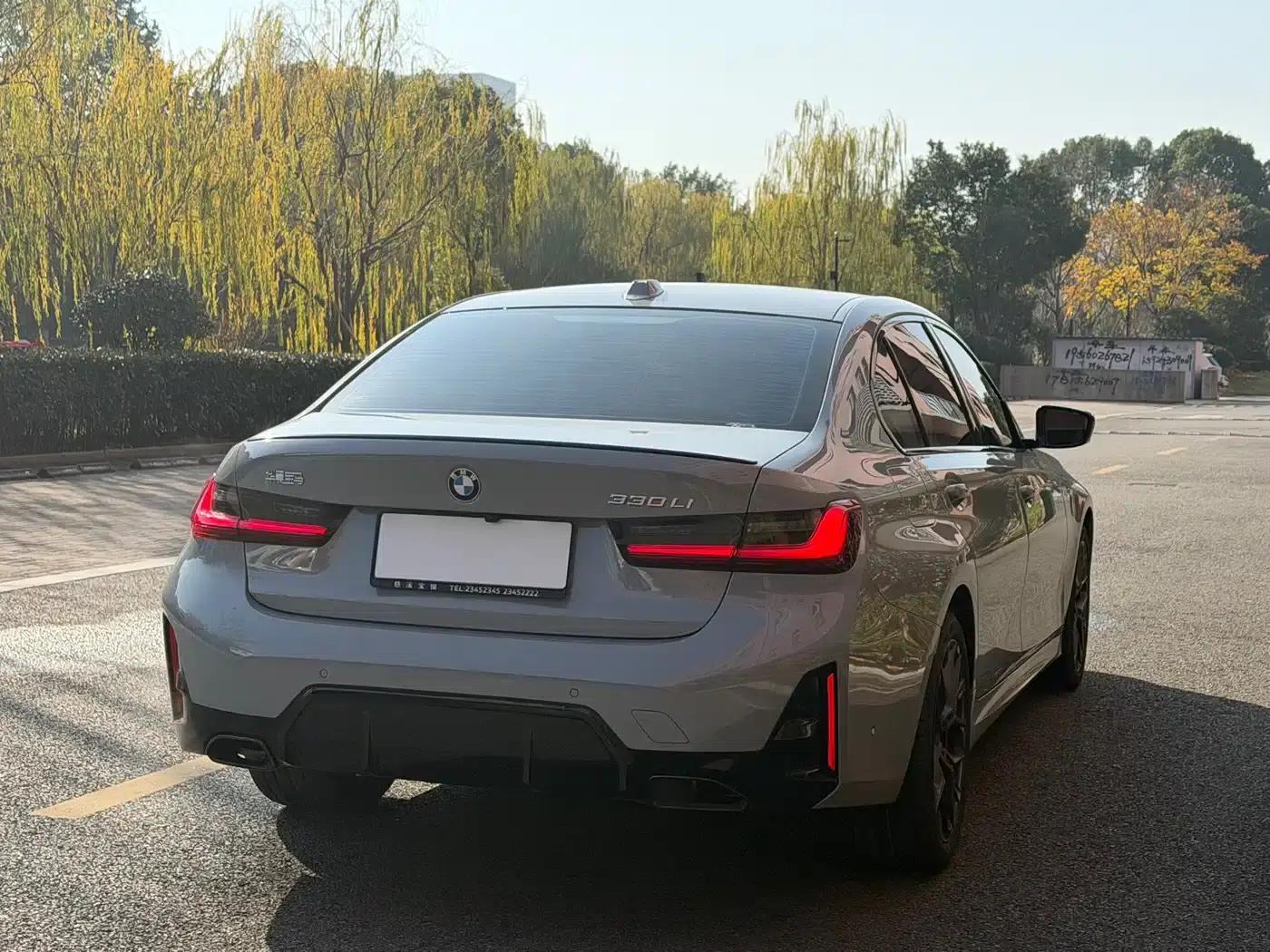 2025 BMW 3 Series 330Li M Sport Shadow Edition — миниатюра 16