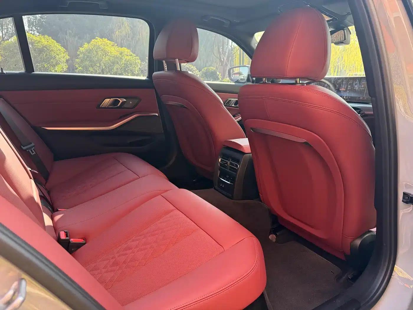 2025 BMW 3 Series 330Li M Sport Shadow Edition — миниатюра 9