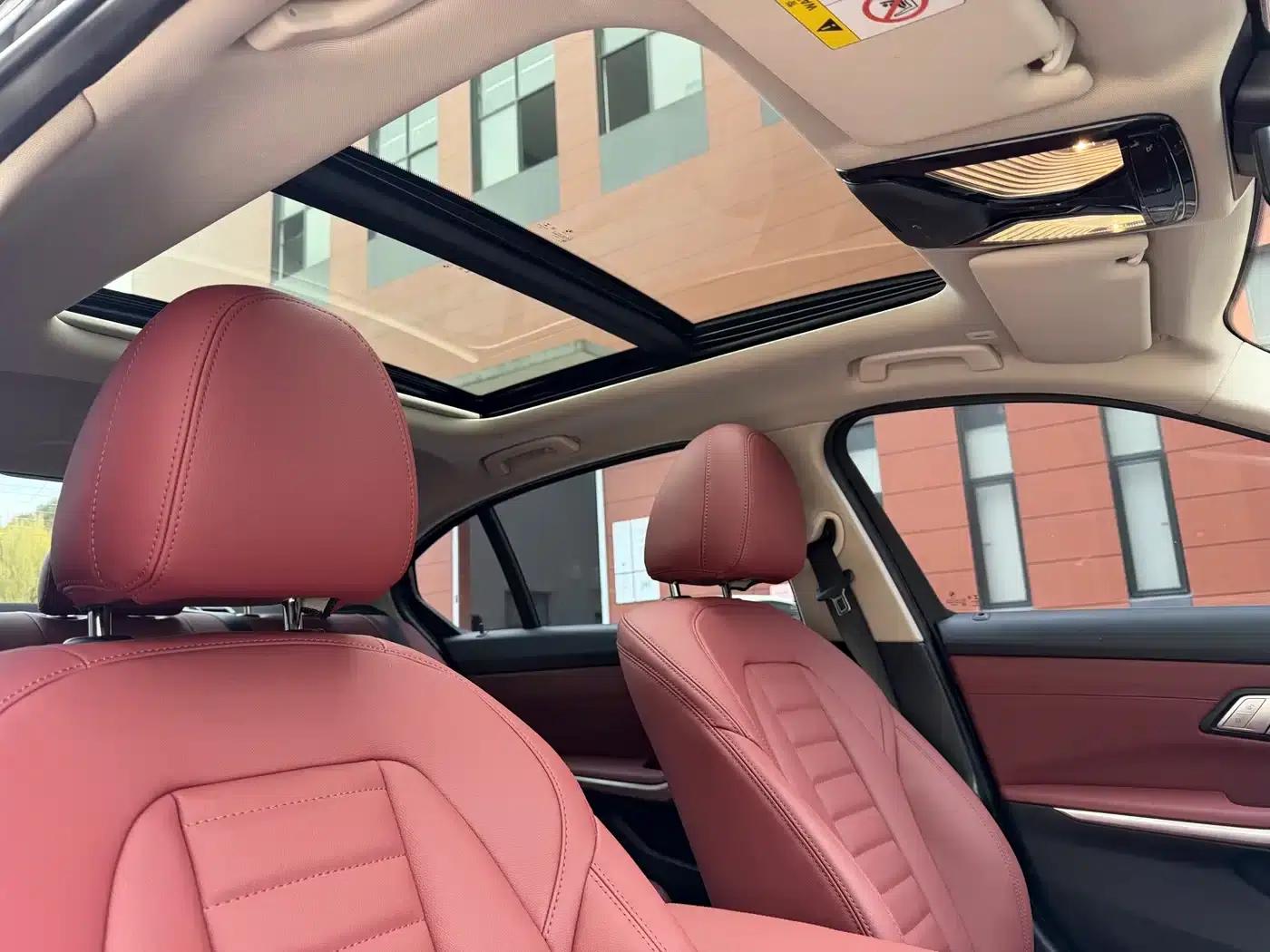 2022 BMW 3 Series 325Li M Sport Package — миниатюра 11