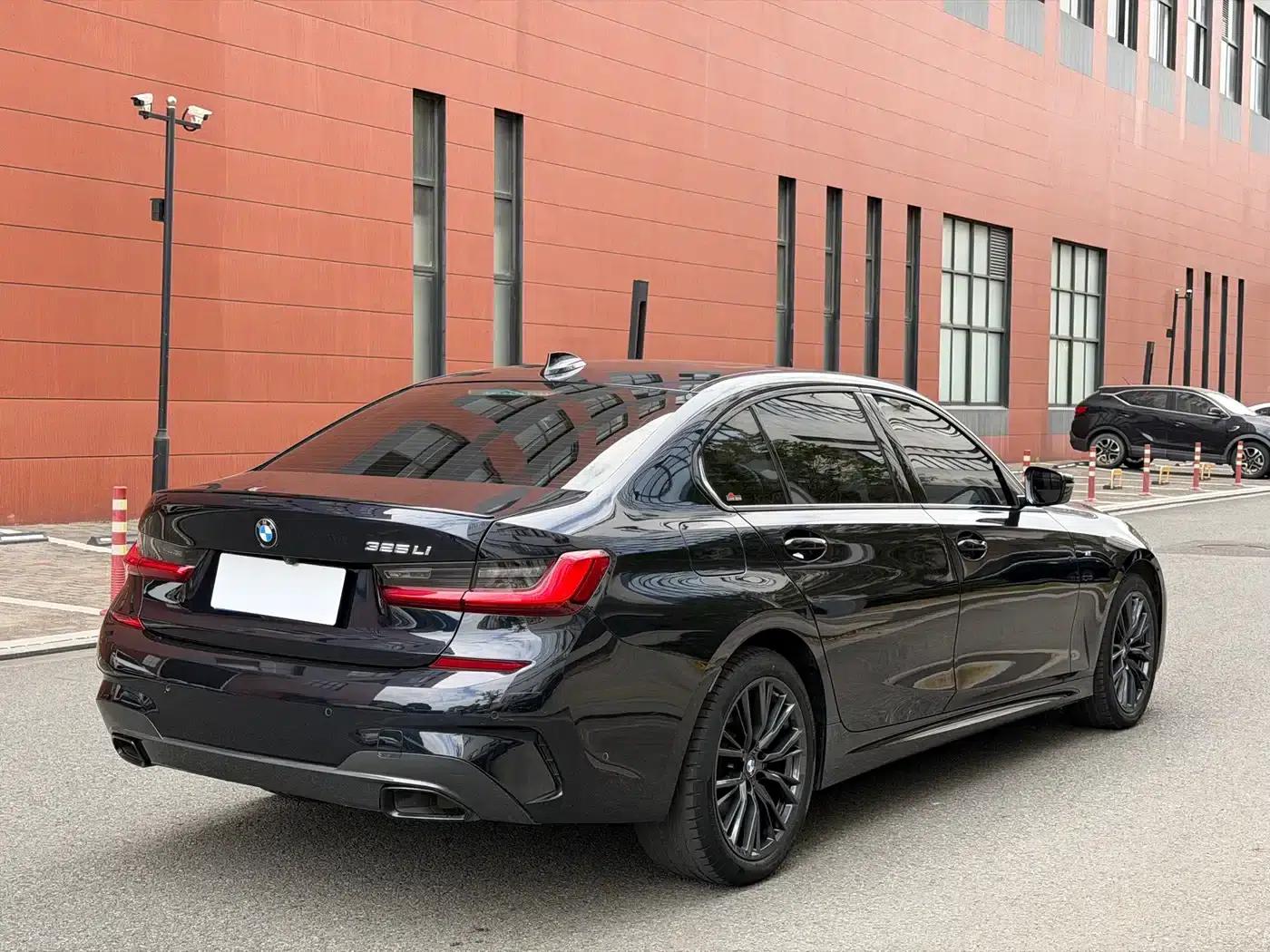 2022 BMW 3 Series 325Li M Sport Package — миниатюра 19