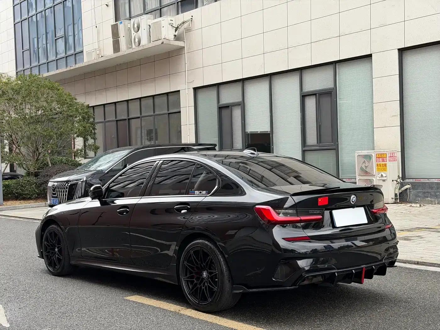 2020 BMW 3 Series 325Li M Sport Package — миниатюра 17