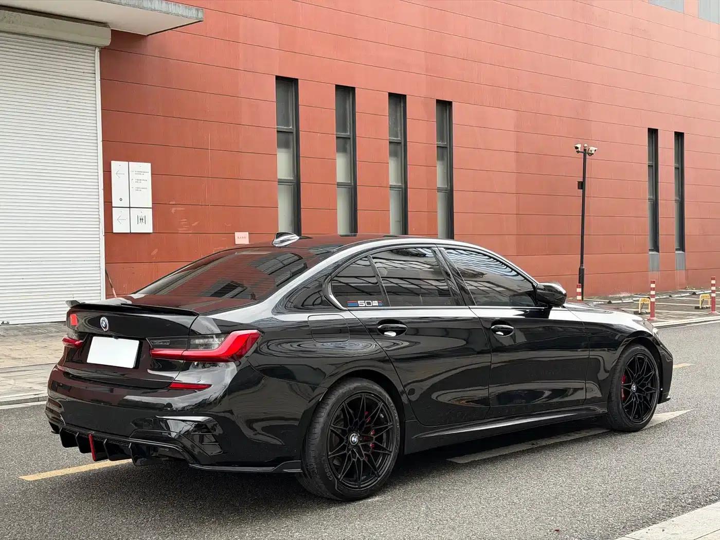 2020 BMW 3 Series 325Li M Sport Package — миниатюра 19