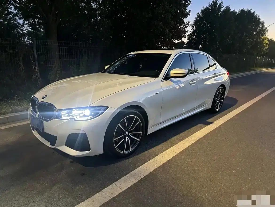2022 BMW 3 Series 325i M Sport Package — миниатюра 1