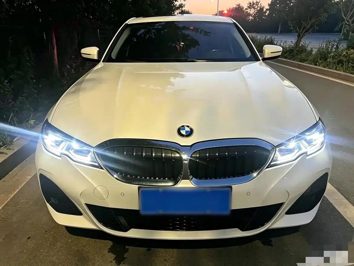 2022 BMW 3 Series 325i M Sport Package — миниатюра 2