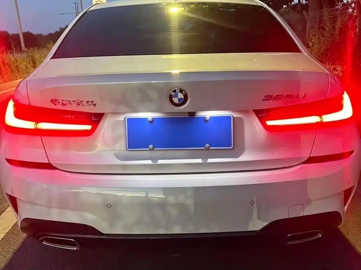 2022 BMW 3 Series 325i M Sport Package — миниатюра 8