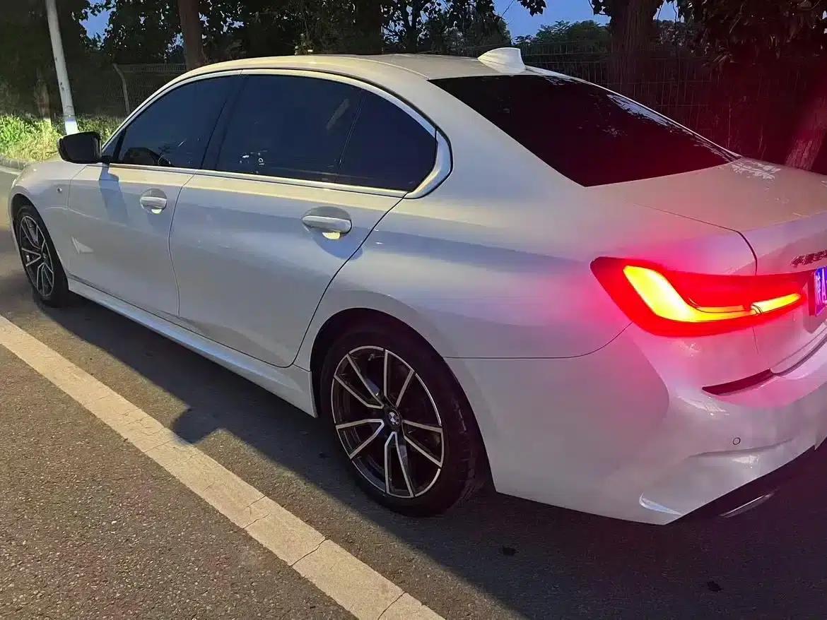 2022 BMW 3 Series 325i M Sport Package — миниатюра 9