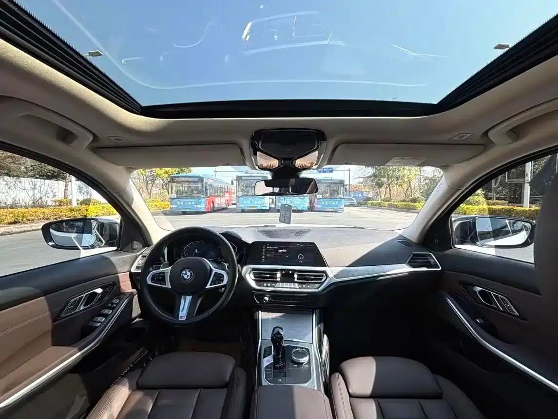 2020 BMW 3 Series 325Li M Sport Package — миниатюра 8