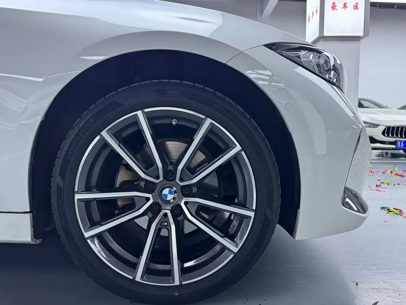 2023 BMW 3 Series 325Li M Sport Package — миниатюра 21