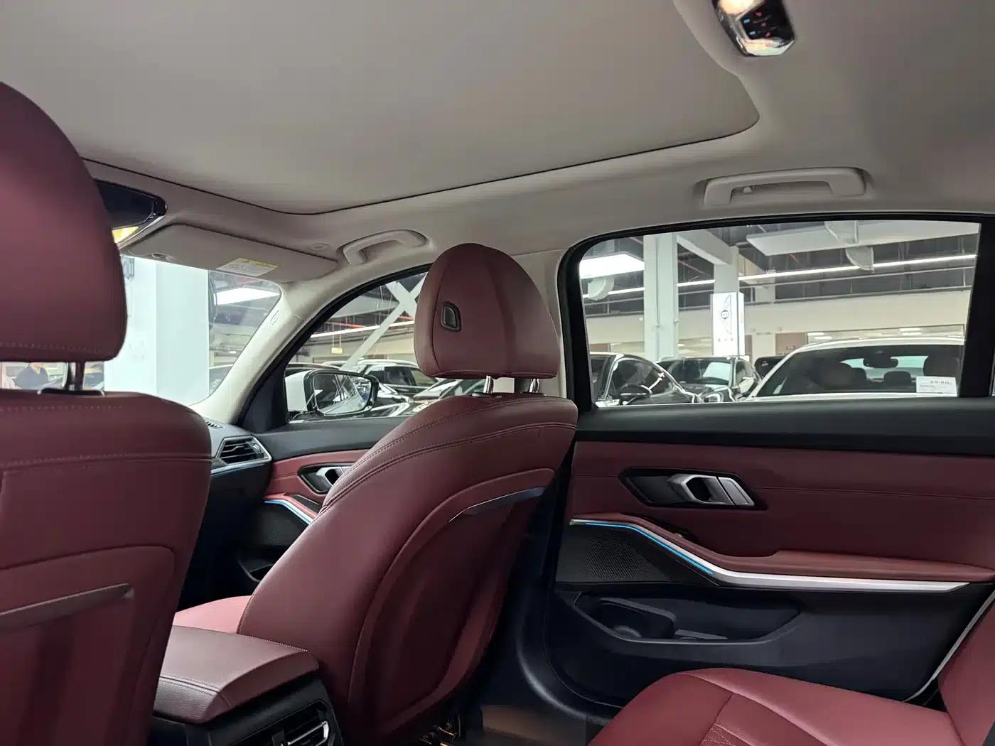 2023 BMW 3 Series 325Li M Sport Package — миниатюра 9