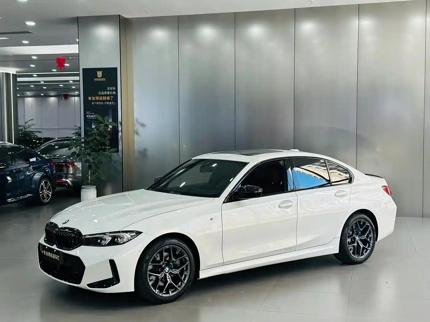 2025 BMW 3 Series 330i M Sport Shadow Edition — миниатюра 1