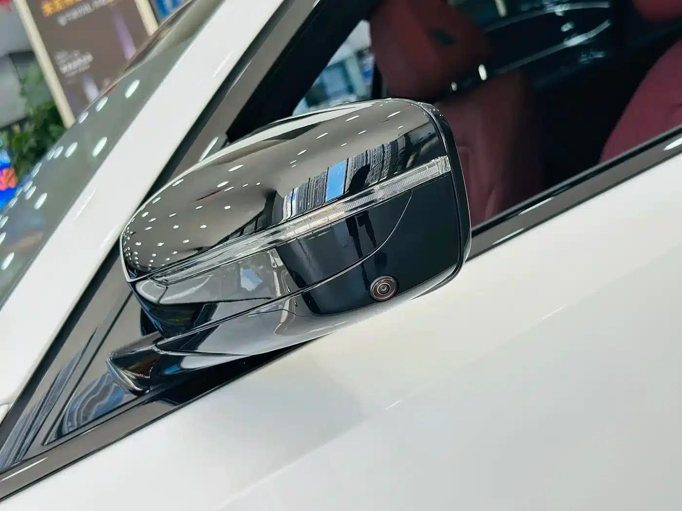 2025 BMW 3 Series 330i M Sport Shadow Edition — миниатюра 12