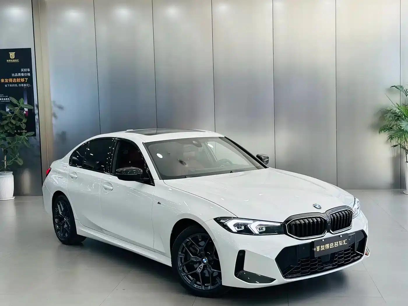 2025 BMW 3 Series 330i M Sport Shadow Edition — миниатюра 3