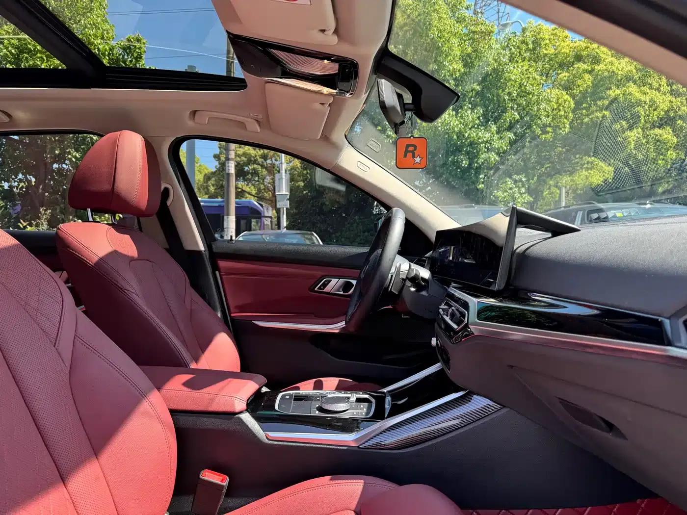 2023 BMW 3 Series 320Li M Sport Package — миниатюра 16