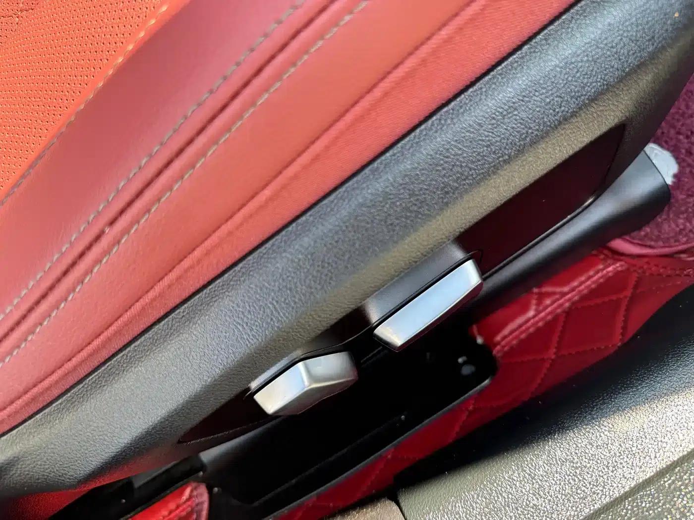 2023 BMW 3 Series 320Li M Sport Package — миниатюра 18
