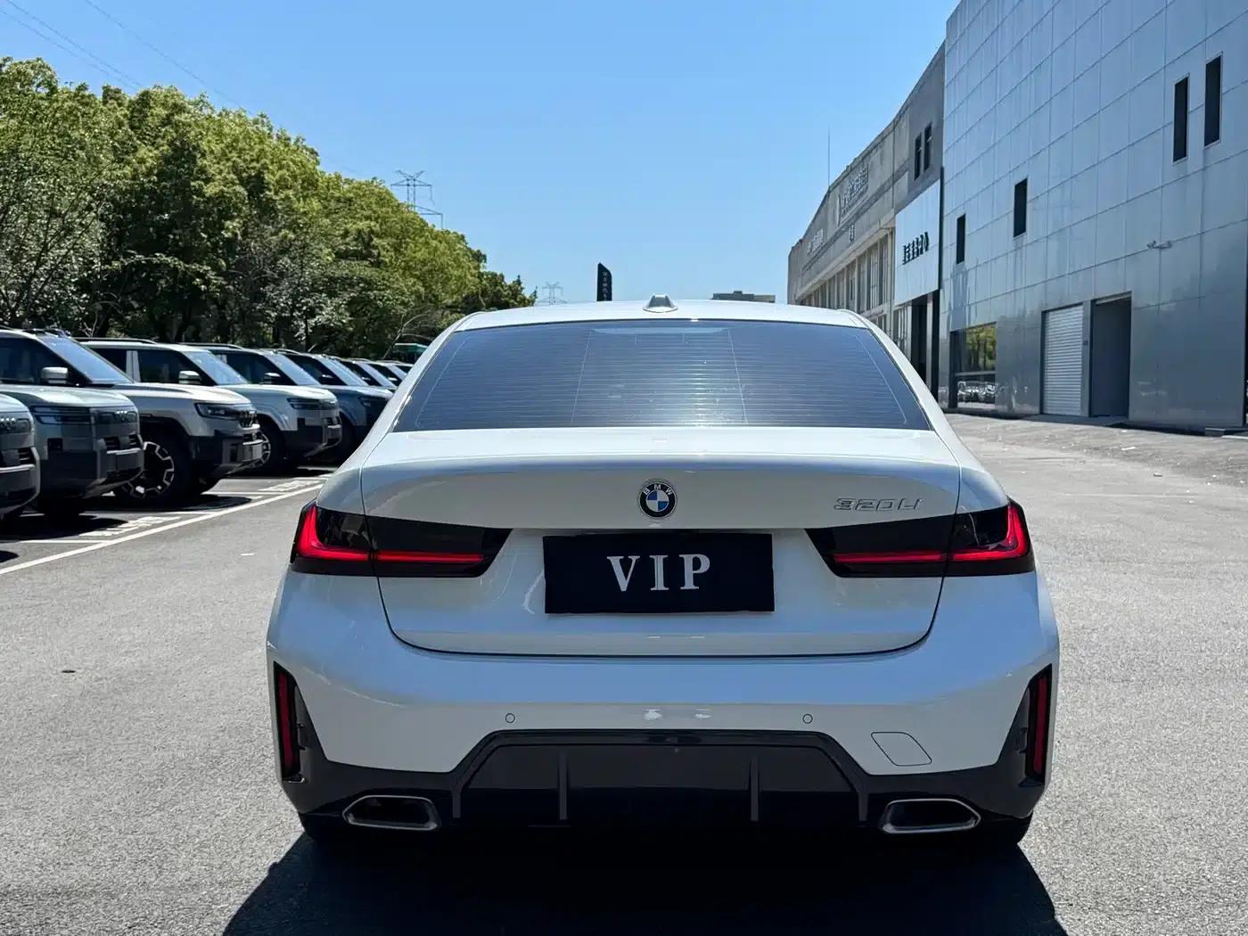 2023 BMW 3 Series 320Li M Sport Package — миниатюра 20