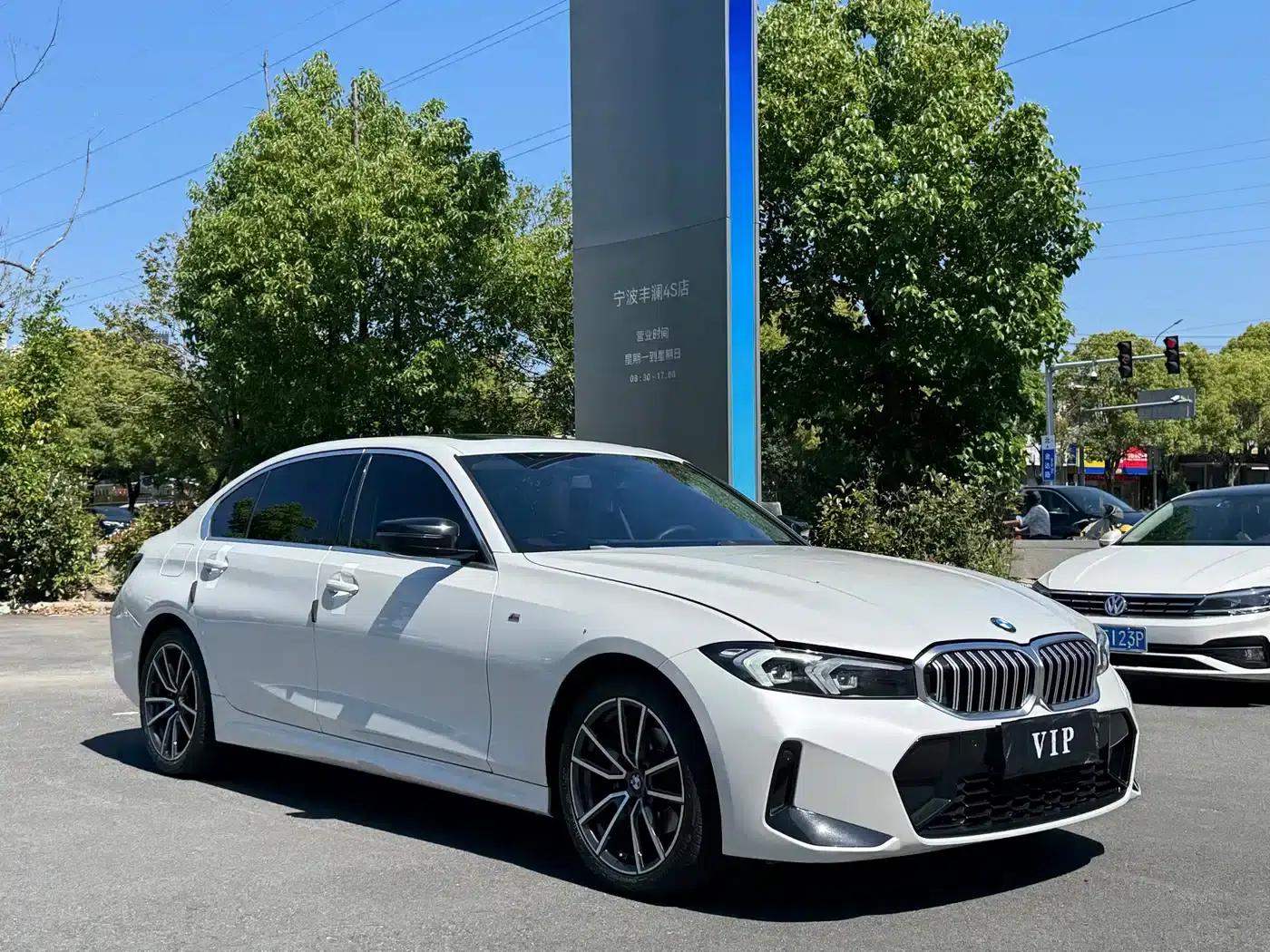 2023 BMW 3 Series 320Li M Sport Package — миниатюра 3