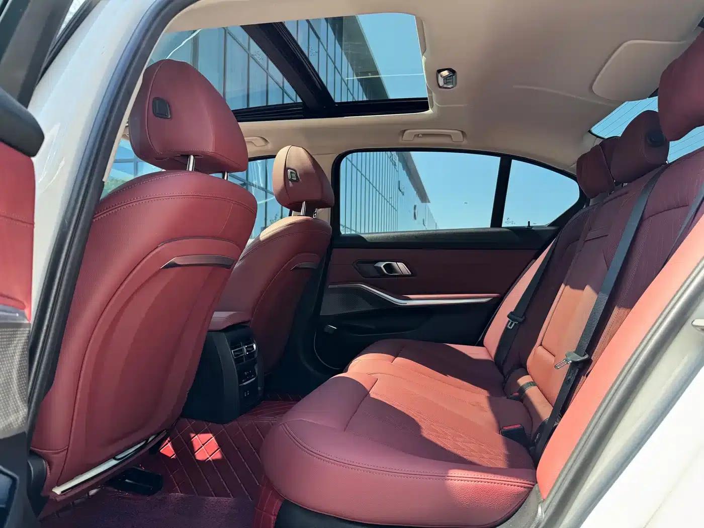 2023 BMW 3 Series 320Li M Sport Package — миниатюра 7