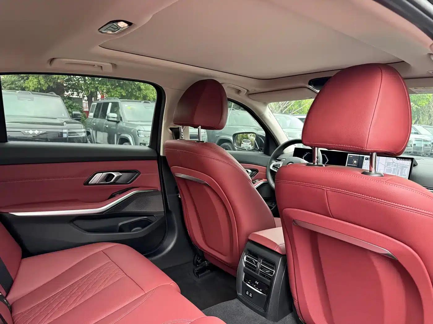 2024 BMW 3 Series 325Li M Sport Package — миниатюра 16