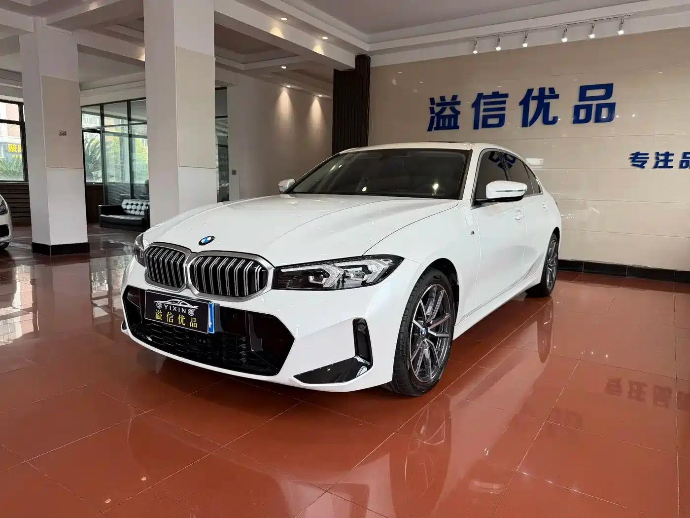2023 BMW 3 Series 320Li M Sport Package — миниатюра 1