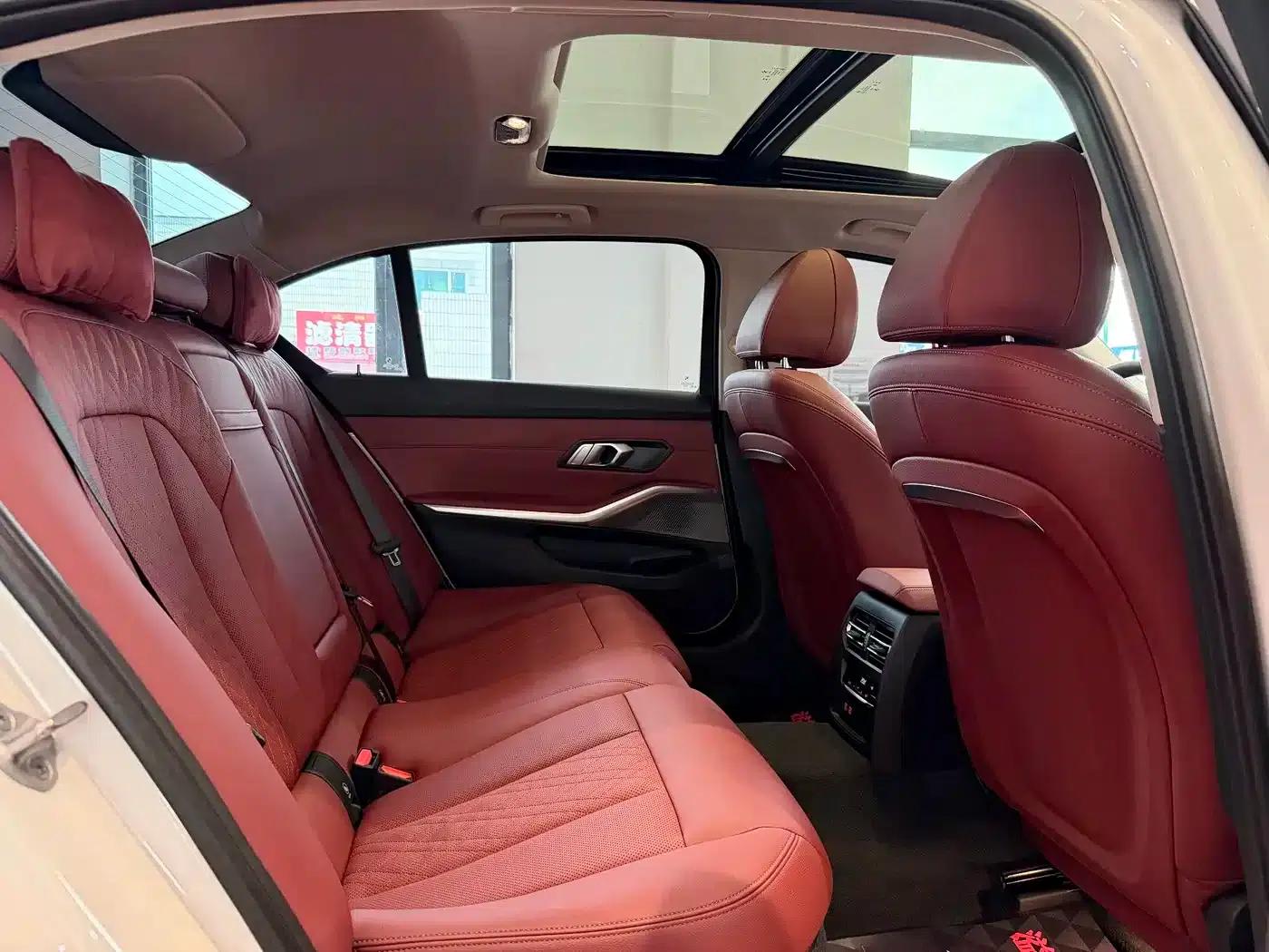 2023 BMW 3 Series 320Li M Sport Package — миниатюра 13
