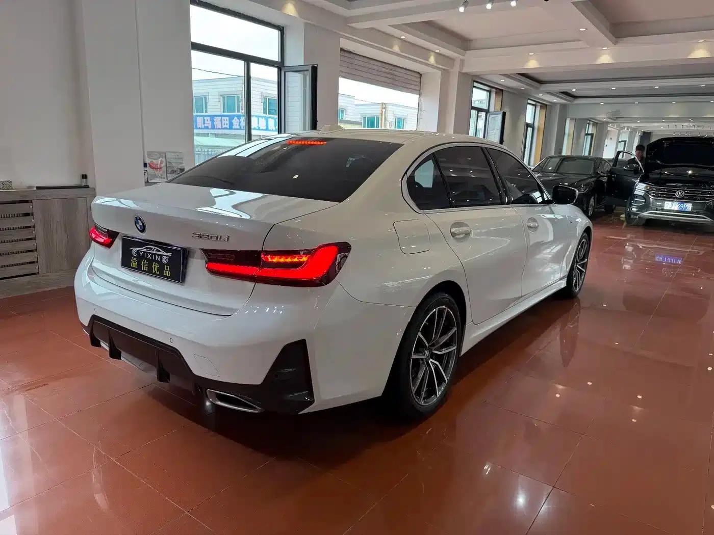 2023 BMW 3 Series 320Li M Sport Package — миниатюра 15
