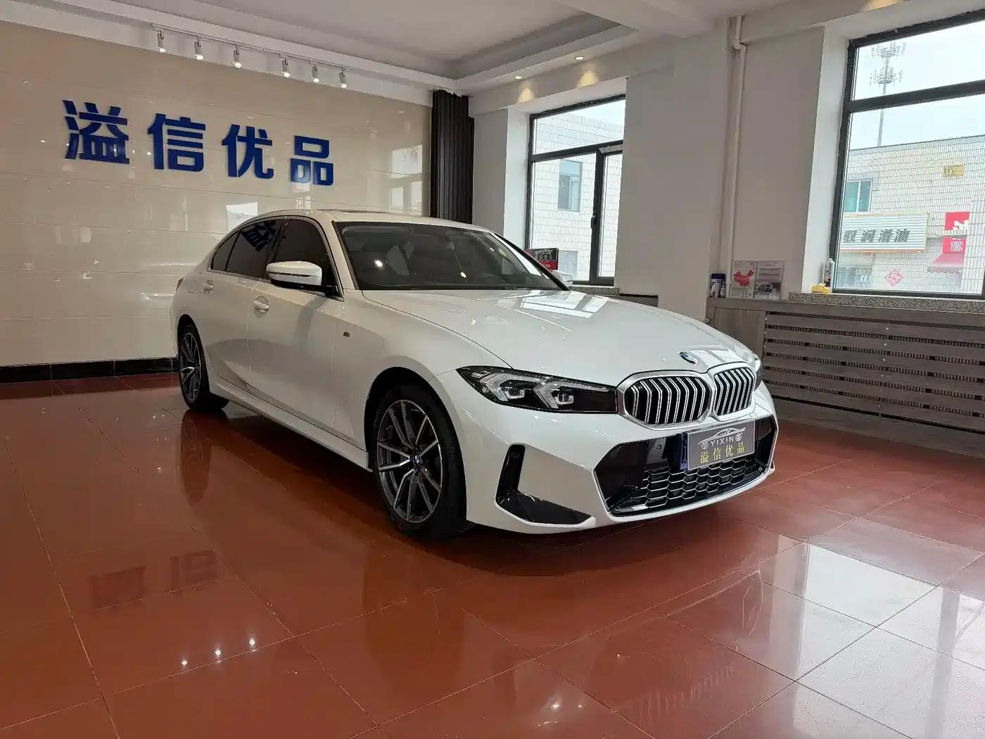 2023 BMW 3 Series 320Li M Sport Package — миниатюра 3