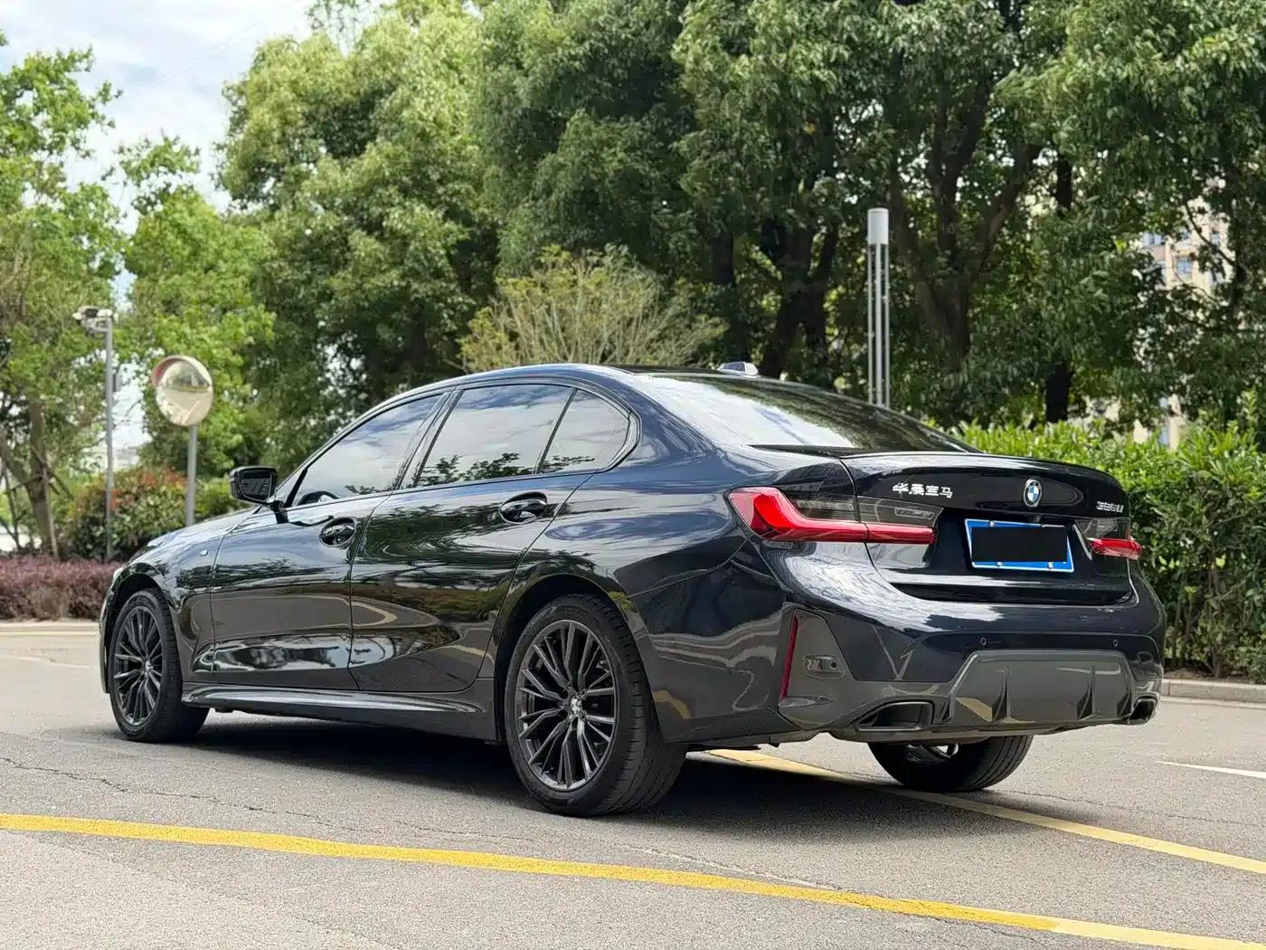 2024 BMW 3 Series 325Li M Sport Package — миниатюра 12
