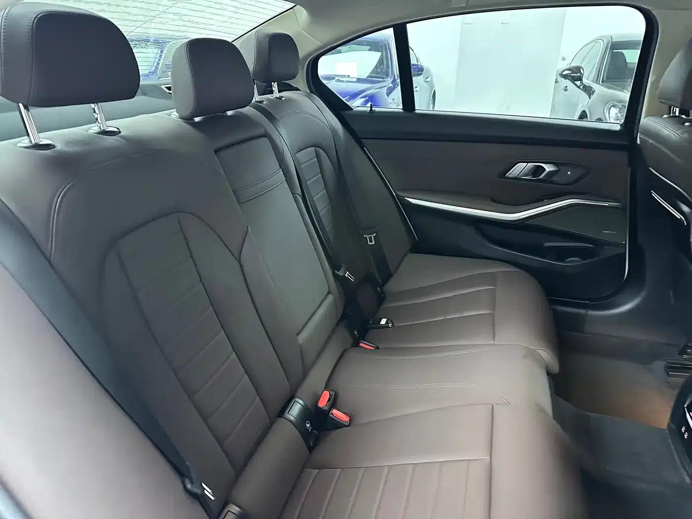2021 BMW 3 Series 325Li M Sport Shadow Edition — миниатюра 19