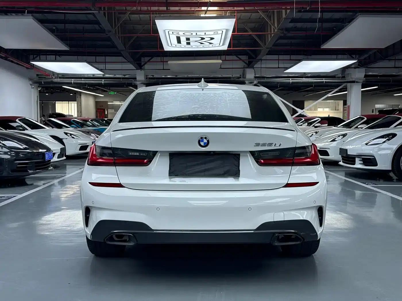 2021 BMW 3 Series 325Li M Sport Shadow Edition — миниатюра 22