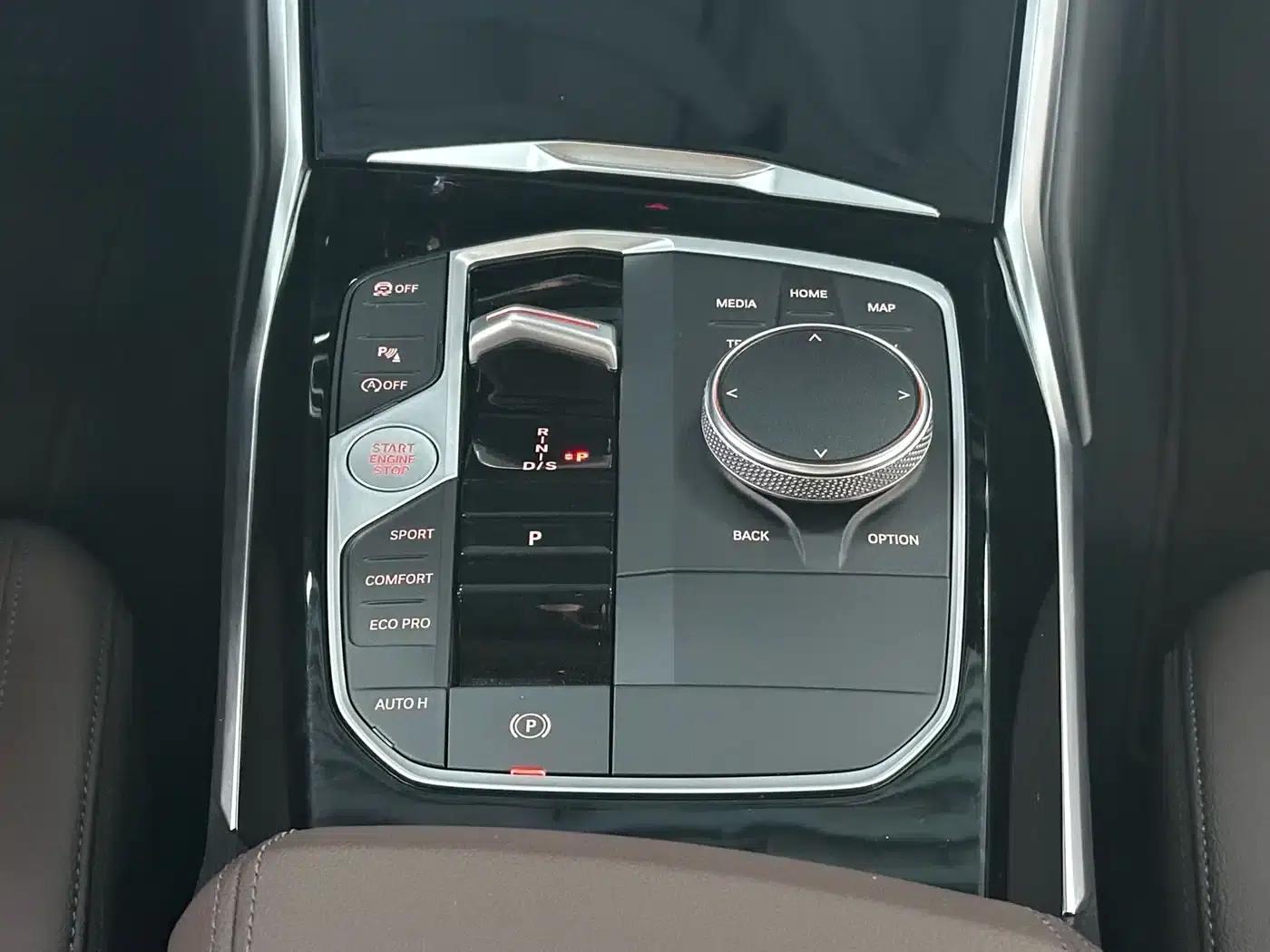 2023 BMW 3 Series 320Li M Sport Package — миниатюра 14