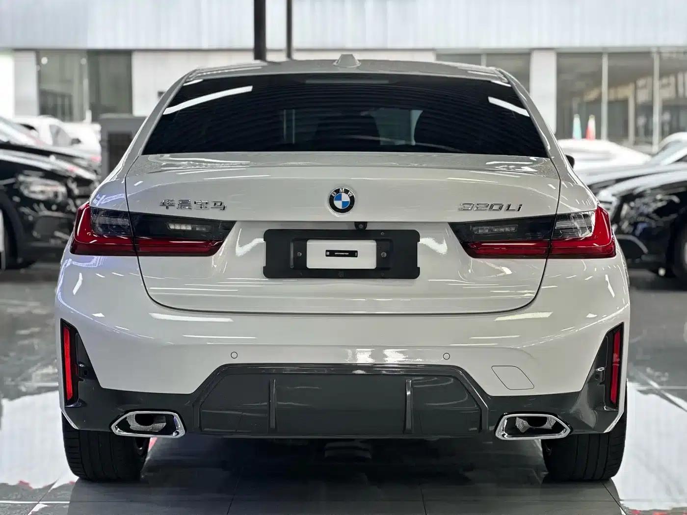 2023 BMW 3 Series 320Li M Sport Package — миниатюра 4