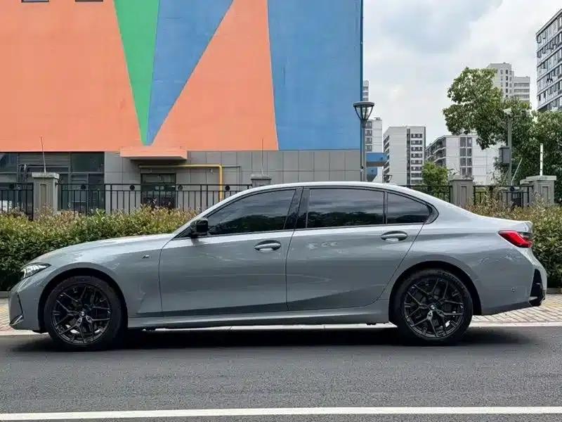 2026 BMW 3 Series 330Li M Sport Shadow Edition — миниатюра 2