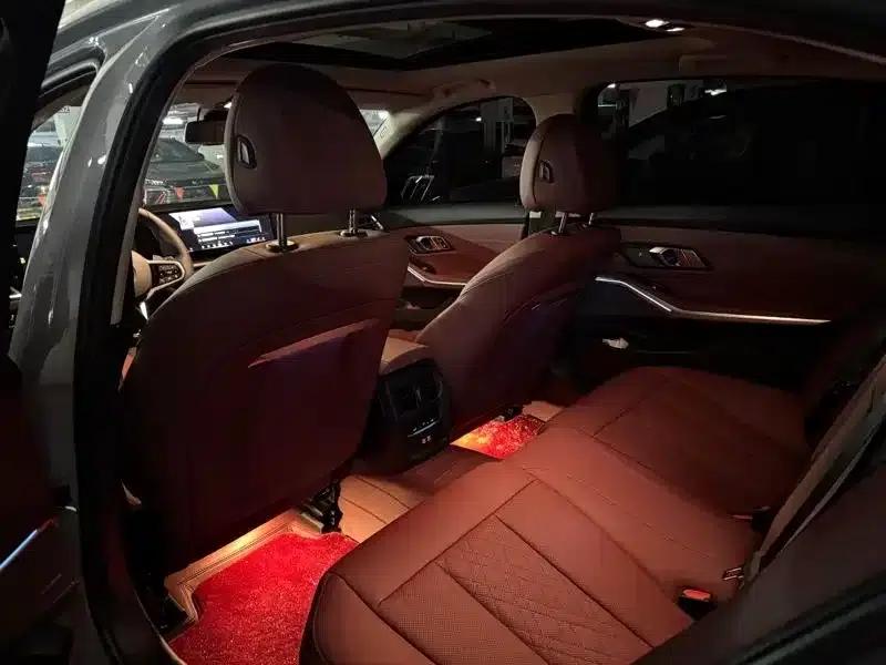 2026 BMW 3 Series 330Li M Sport Shadow Edition — миниатюра 4