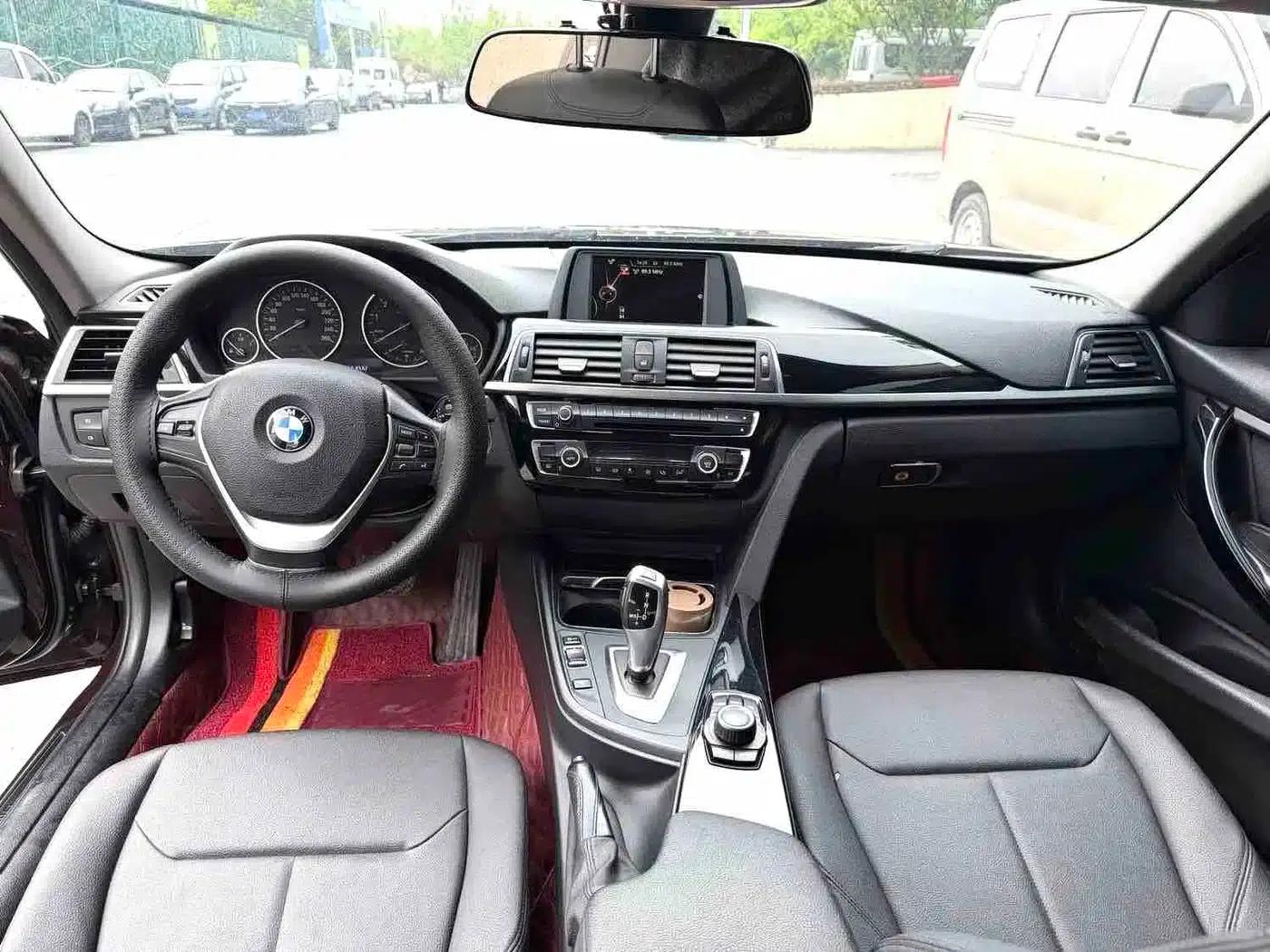 2017 BMW 3 Series 318Li Fashion Edition — миниатюра 9