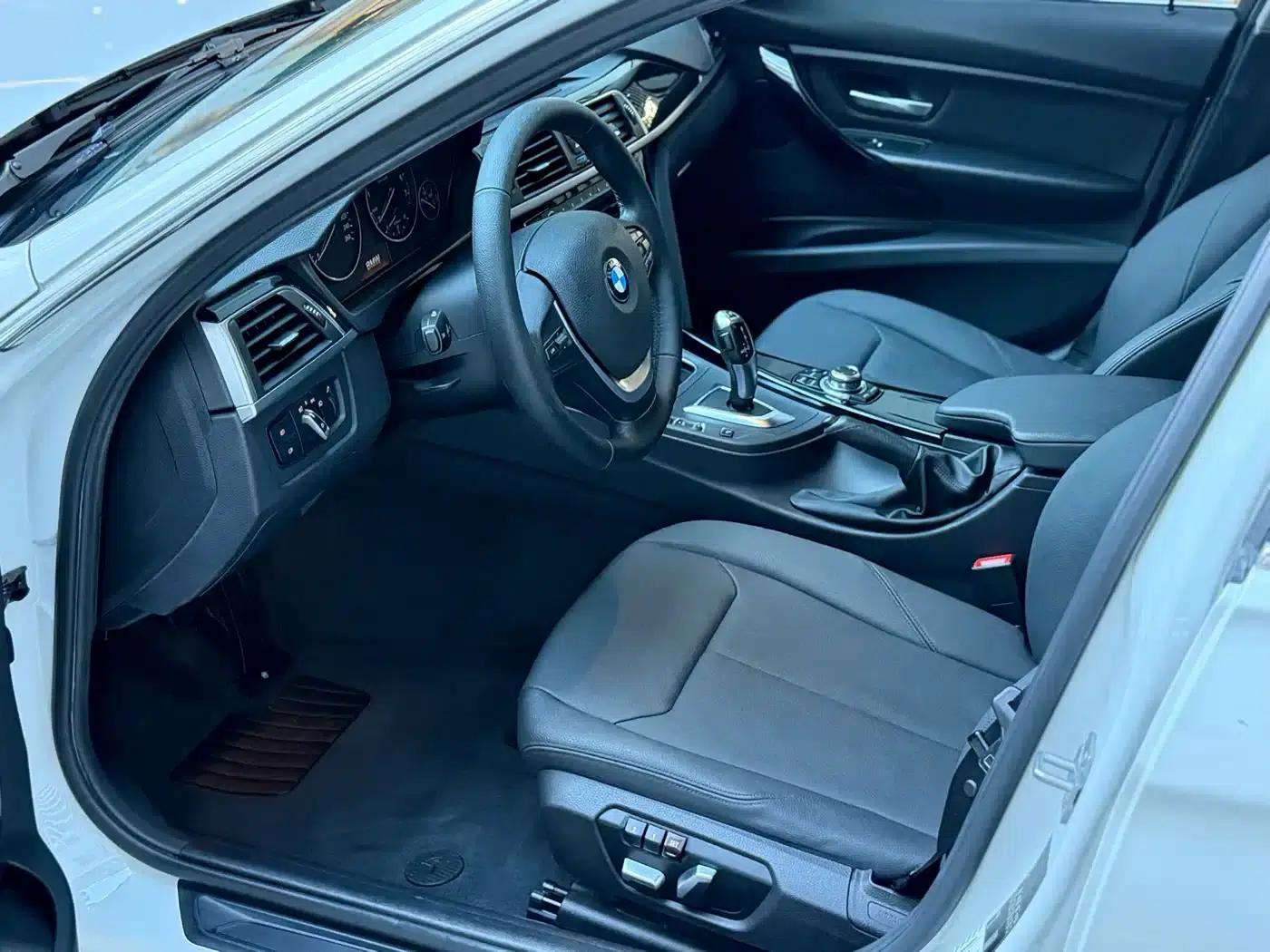 2022 BMW 3 Series 325Li M Sport Shadow Edition — миниатюра 4
