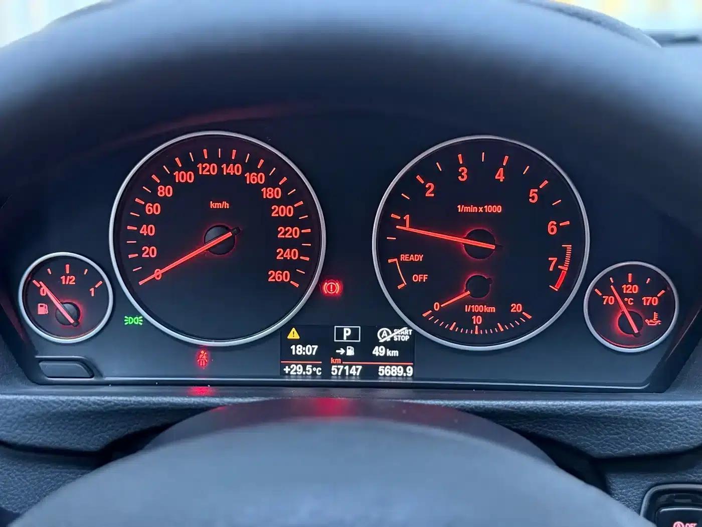 2022 BMW 3 Series 325Li M Sport Shadow Edition — миниатюра 8