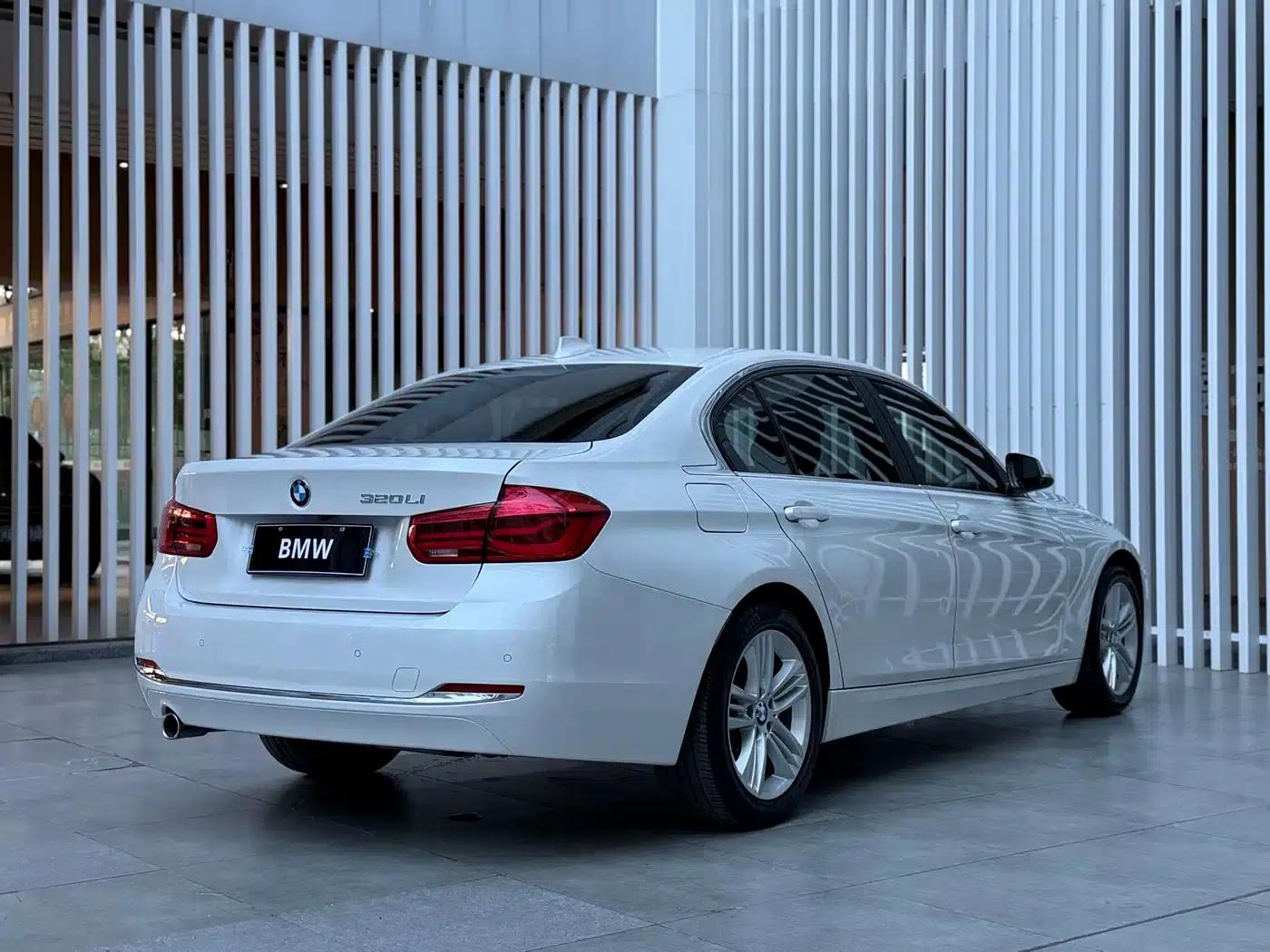 2022 BMW 3 Series 325Li M Sport Shadow Edition — миниатюра 10