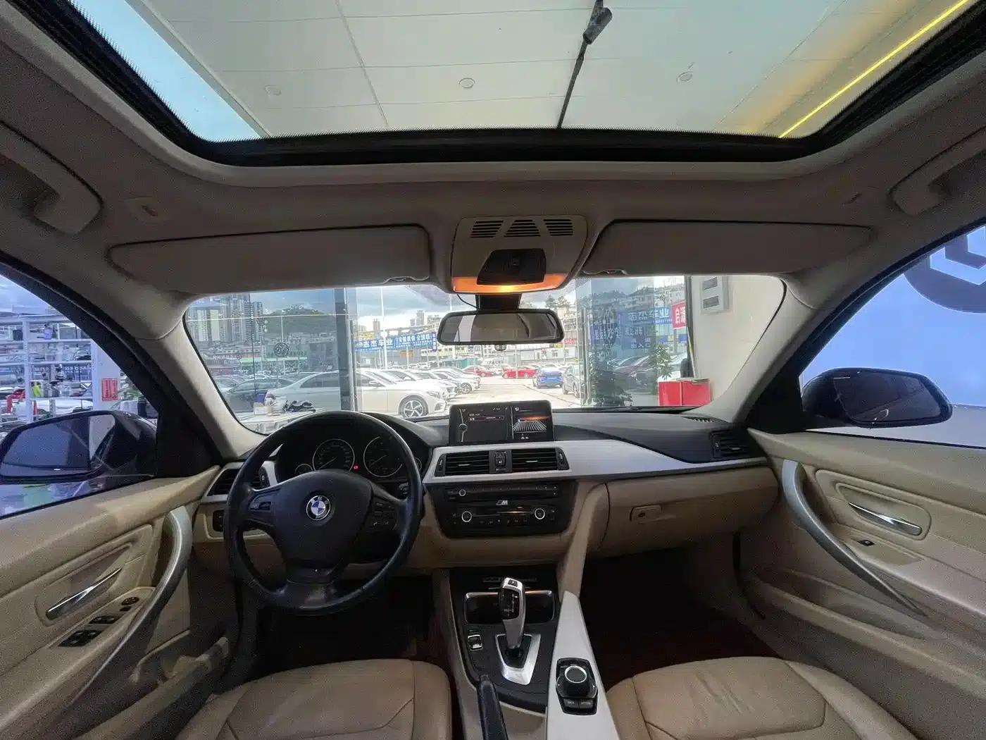 2013 BMW 3 Series 320i Sport Design Package — миниатюра 13